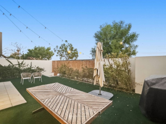 4BR Villa | Spacious Layout | With Garden-15