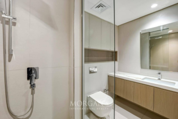  High Floor | 1 BR Unit | Pool and Community View-11