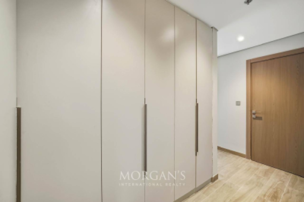  High Floor | 1 BR Unit | Pool and Community View-8