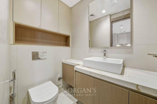  High Floor | 1 BR Unit | Pool and Community View-9