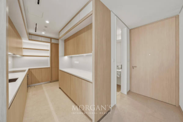 1 BR Unit | Burj and Dubai Skyline | Exclusive -10