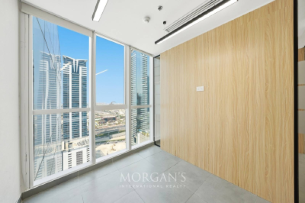 Prime Location | Close to Metro | Vacant-2