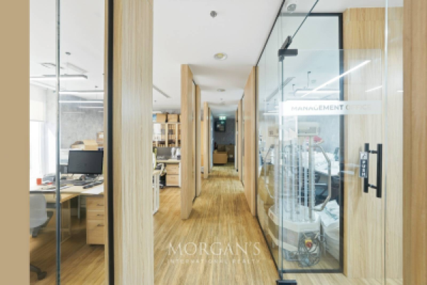 Vacant | Prime Location | Close to Metro-4