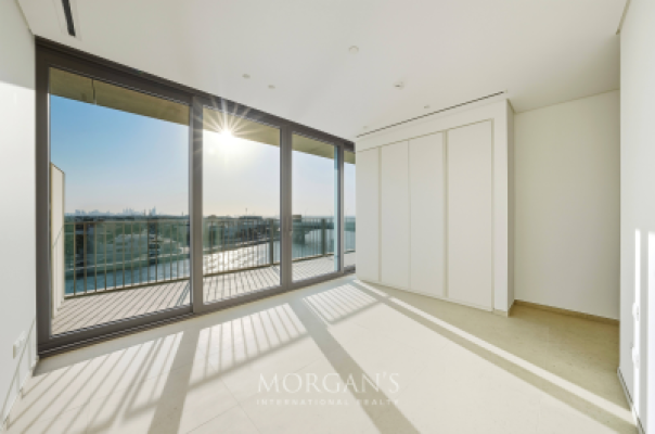 4BR Apartment | Canal Views | Unfurnished-8
