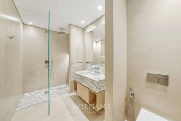 4BR Apartment | Canal Views | Unfurnished-21