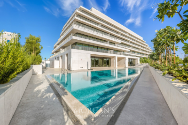 4BR Apartment | Canal Views | Unfurnished-28