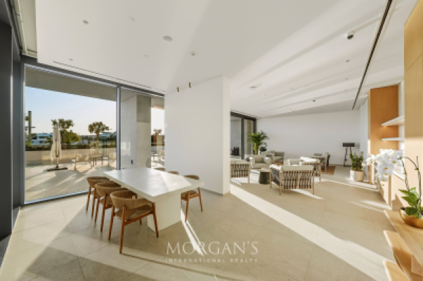 4BR Apartment | Canal Views | Unfurnished-17