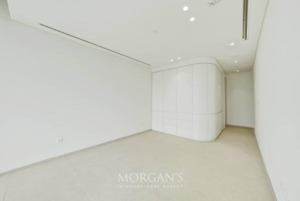 Full Canal View  | Large Layout + Maids Room-14