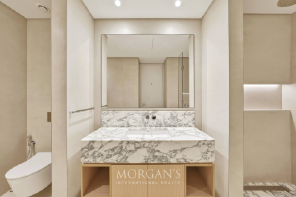 Full Canal View  | Large Layout + Maids Room-16