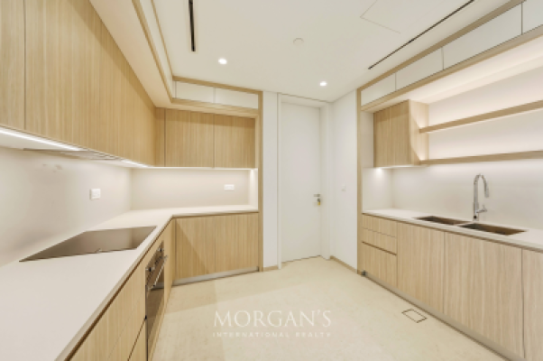 Full Canal View  | Large Layout + Maids Room-10