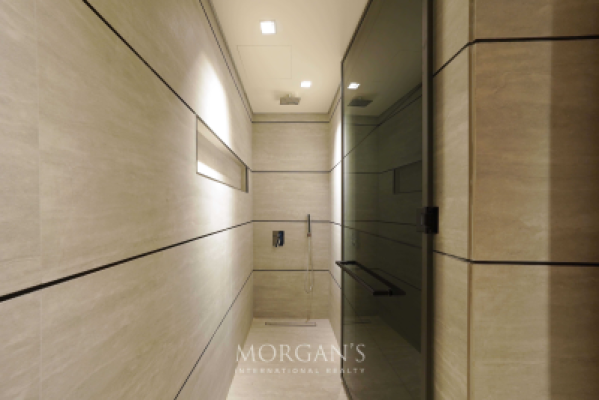 Bright Layout | Double Height | 1 BR Duplex-8