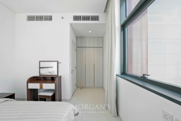 Vacant | Mid-Floor | Ready to Move | Open View-13
