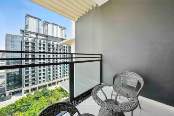 Vacant | Mid-Floor | Ready to Move | Open View-18