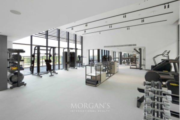 Vacant | Mid-Floor | Ready to Move | Open View-24
