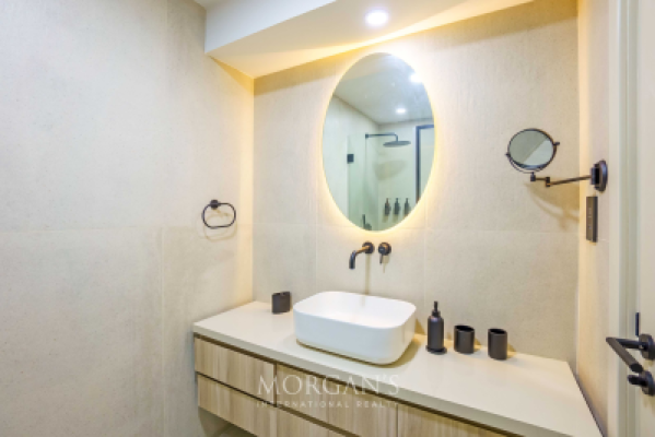 FULLY UPGRADED AND VACANT | SEA VIEWS | HIGH FLOOR-12