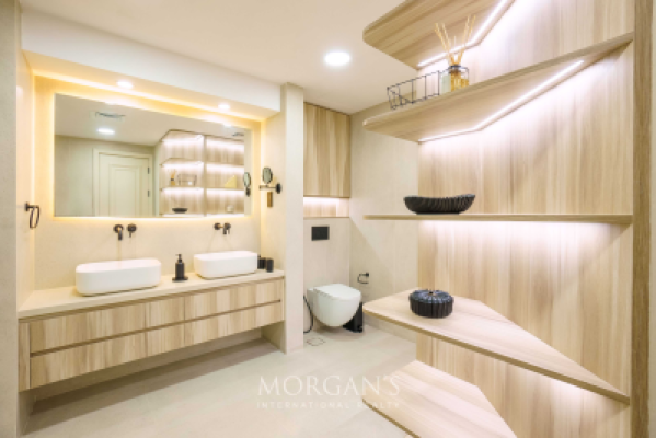 FULLY UPGRADED AND VACANT | SEA VIEWS | HIGH FLOOR-17