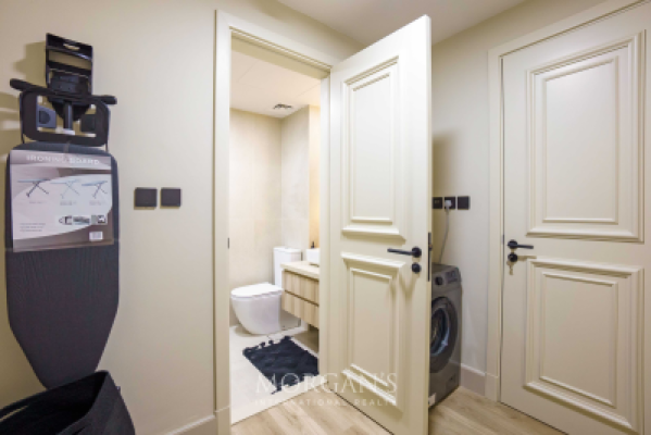 FULLY UPGRADED AND VACANT | SEA VIEWS | HIGH FLOOR-15