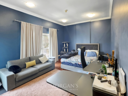 Full Canal View | Unfurnished | Vacant-6