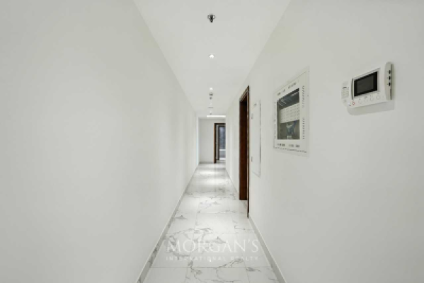Ready to Move | High Floor | Vacant Unit-17