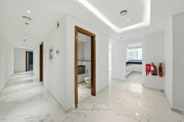 Ready to Move | High Floor | Vacant Unit-21