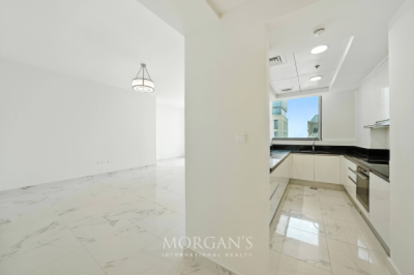 Vacant | High Floor | City & Sea View |+Maid -7