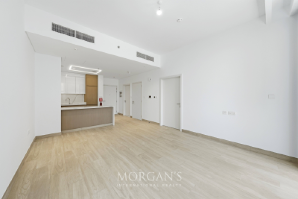 Brand new | Ready to Move-in | Balcony  -1