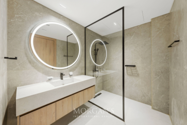 Spacious 1BR +Storage | Vacant | Burj View-11