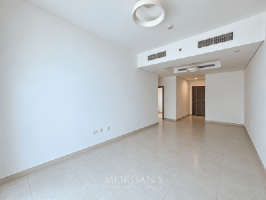 Spacious 1BR | Closed Kitchen | Low Floor-2