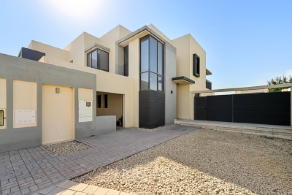 4BR plus Maids | Corner Unit | Big Plot-12