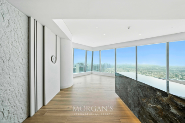 360 Views | Upgraded  Unit | Luxurious Layout-3