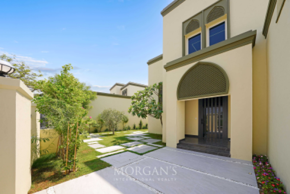 Jumeirah Park Redefined | 3 BR Villa | Exclusive-23
