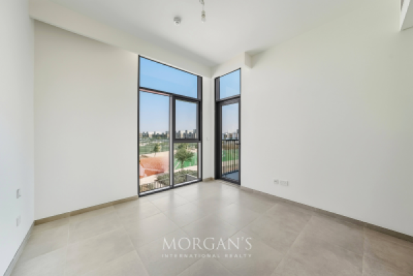 Spacious Townhouse | 3 BR + Maids | Unfurnished -3