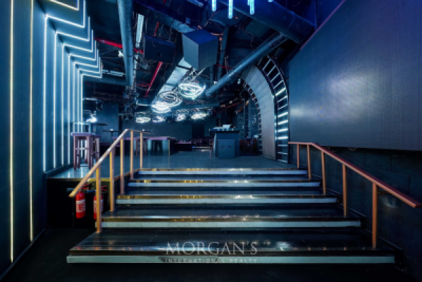 Luxury Nightclub | Prime Location | High-End -6