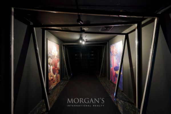 Luxury Nightclub | Prime Location | High-End -1