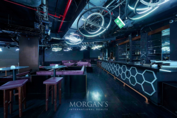 Luxury Nightclub | Prime Location | High-End -11