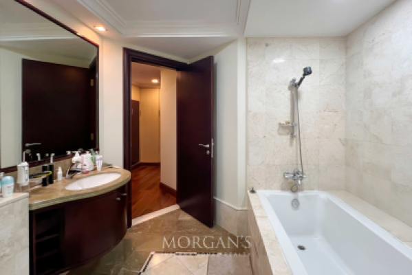 Sea View | Dubai Wheel View | Fully Furnished-11