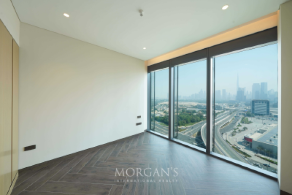 Elegant 2BR | Spacious Layout | Burj View-2