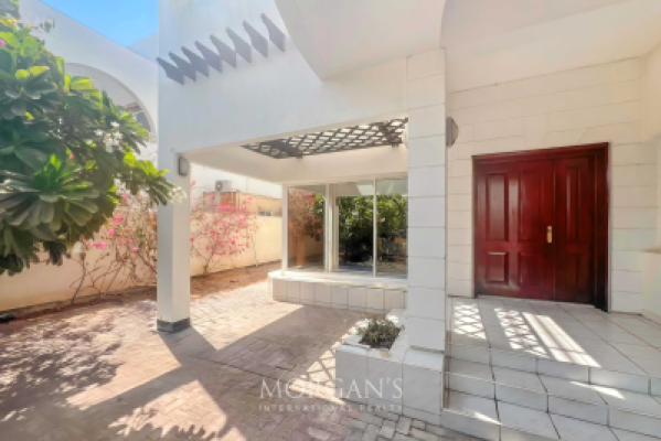 Spacious 4BR Villa | Umm Suqeim | Unfurnished-2