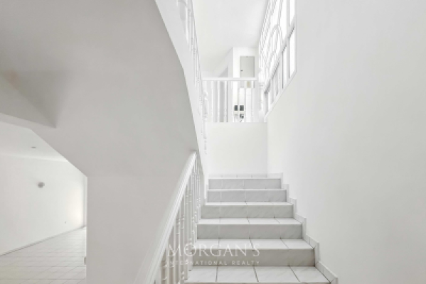 Spacious 4BR Villa | Umm Suqeim | Unfurnished-9