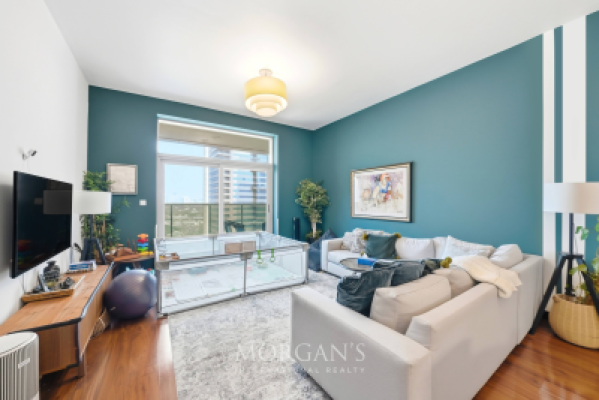 Luxury 2BR + Maid | Green Lakes | Prime Location-7