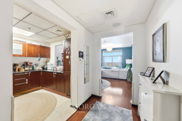 Luxury 2BR + Maid | Green Lakes | Prime Location-11