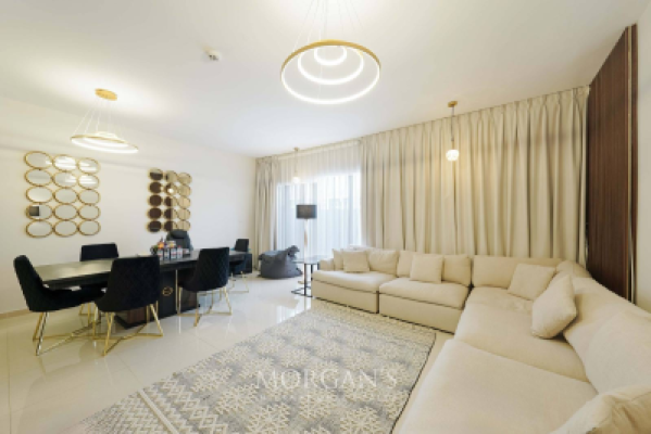 Elegant 3BR Villa in Madinat Hind 4-2