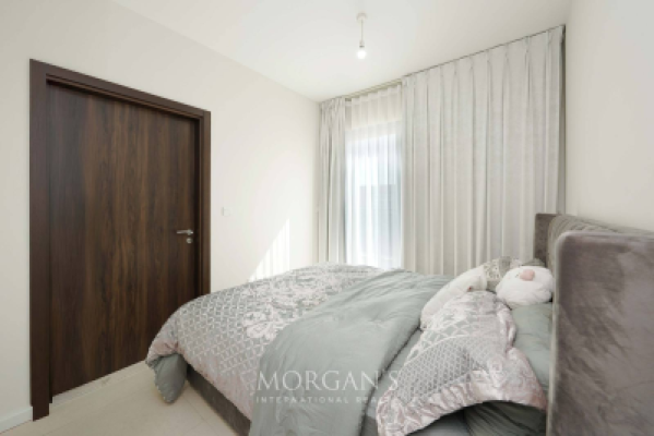 Elegant 3BR Villa in Madinat Hind 4-12