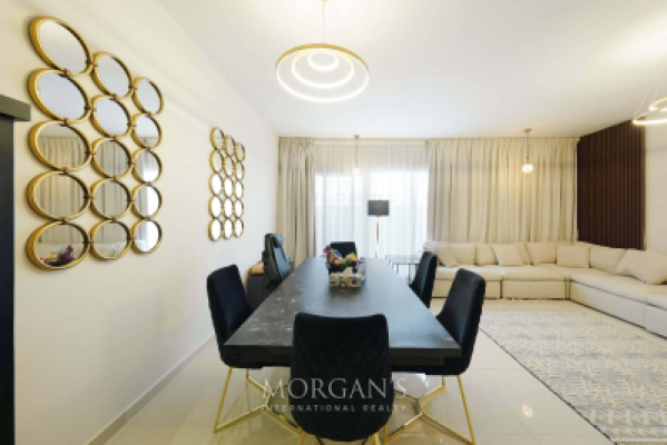 Elegant 3BR Villa in Madinat Hind 4-3