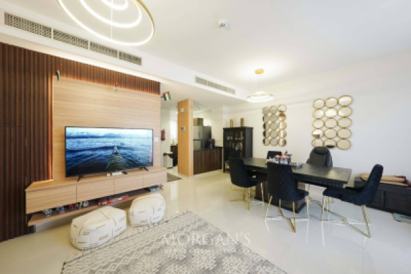 Elegant 3BR Villa in Madinat Hind 4-5
