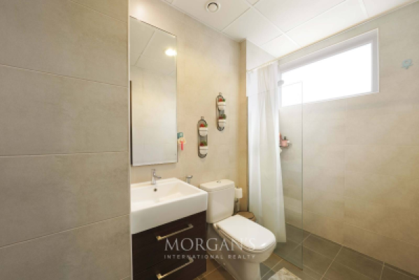 Elegant 3BR Villa in Madinat Hind 4-18