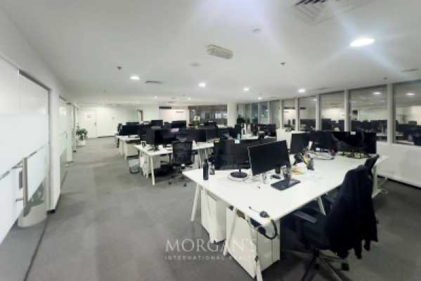 Prime Location | Flexible Layout | Near Metro-14