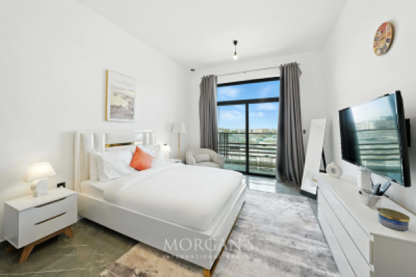 Elegant Furnished Studio |Joya Blanca| Bright Unit-1