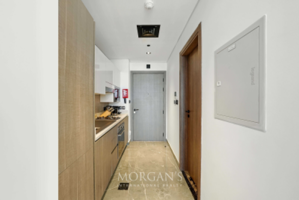 Elegant Furnished Studio |Joya Blanca| Bright Unit-12