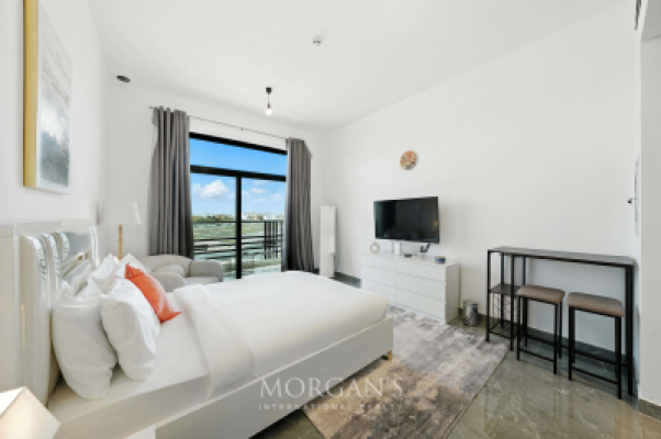 Elegant Furnished Studio |Joya Blanca| Bright Unit-8